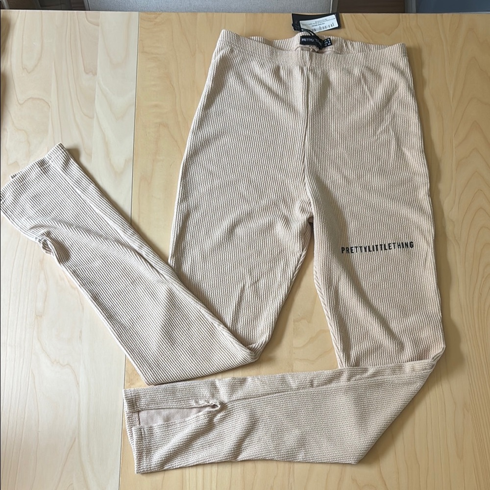 PrettyLittleThing Ribbed Beige Loungewear Set - Picture 4 of 5